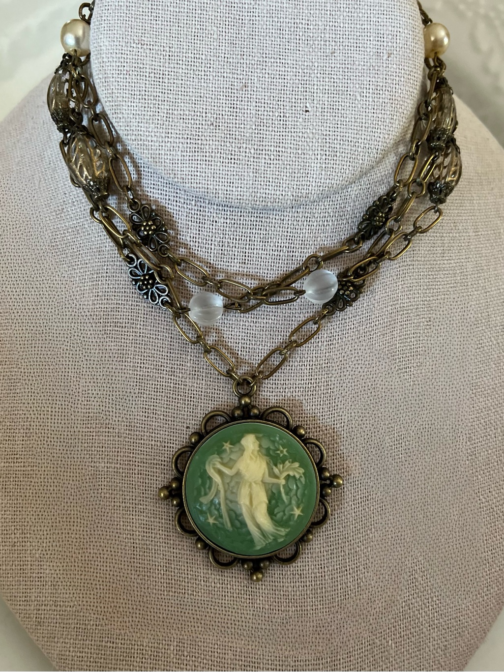 Wedgwood Style Sage Green Vintage 70s Cameo Necklace